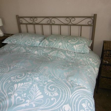 Le Chat Qui Peche B&B Châteauneuf-la-Forêt Dış mekan fotoğraf